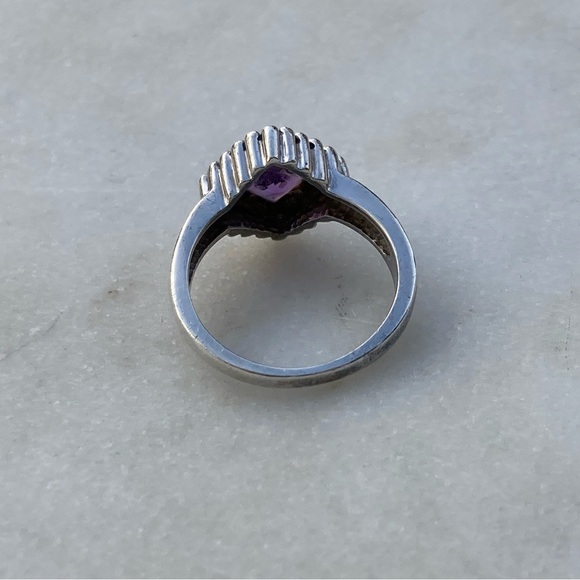 Sterling Silver Amethyst Stone Ring - Picture 3 of 5